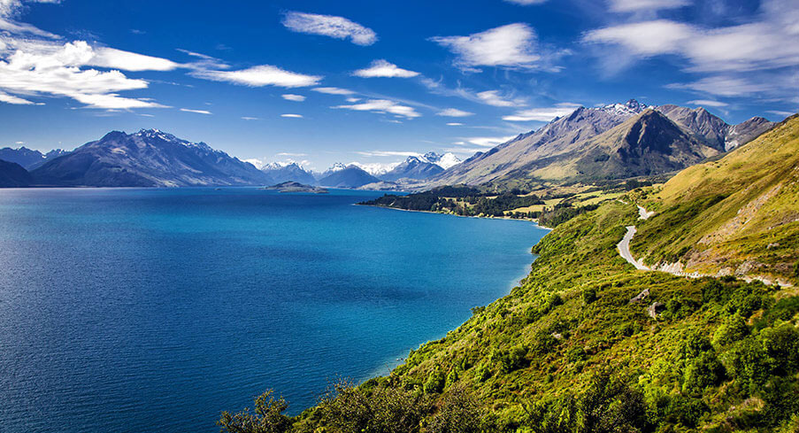  New Zealand: A Land of Natural Wonders and Māori Tradition